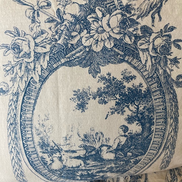 Vintage Yves Delorme King pillow shams - Picture 4 of 9